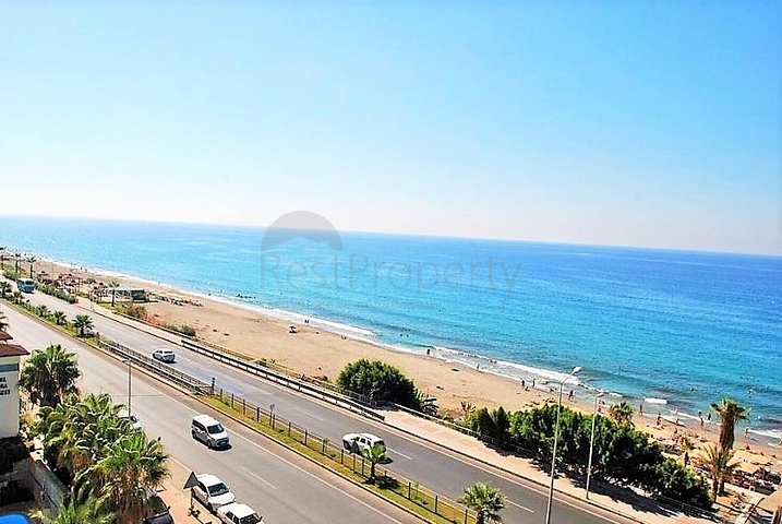 Квартира планировкой 2+1 с прямым видом на море