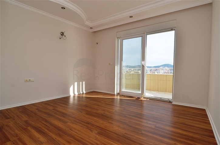 Роскошный пентхаус с прямым видом на Средиземное море