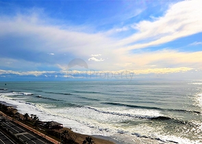 Роскошный пентхаус с прямым видом на Средиземное море