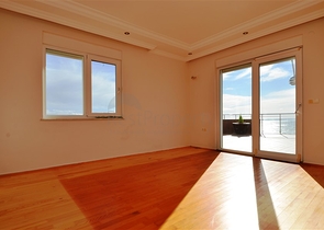 Роскошный пентхаус с прямым видом на Средиземное море