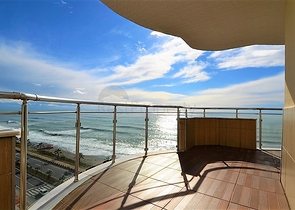 Роскошный пентхаус с прямым видом на Средиземное море