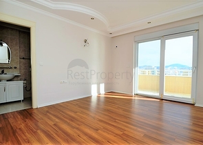 Роскошный пентхаус с прямым видом на Средиземное море