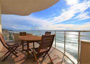 Роскошный пентхаус с прямым видом на Средиземное море