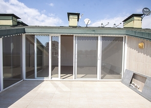 Большой пентхаус с видом на горы и море в Джикджилли