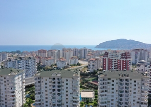 Большой пентхаус с видом на горы и море в Джикджилли