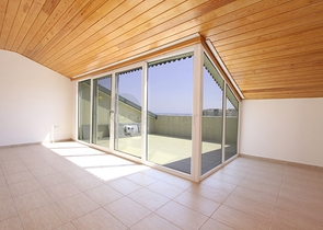 Большой пентхаус с видом на горы и море в Джикджилли