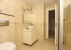 Большой пентхаус с видом на горы и море в Джикджилли