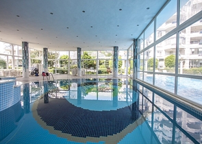 Большой пентхаус с видом на горы и море в Джикджилли