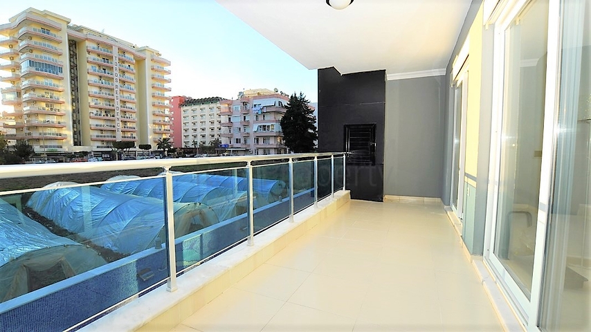 Меблированная квартира планировкой 1+1 в Махмутларе