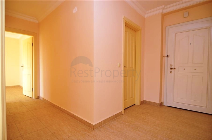 Трехкомнатная квартира в благоустроенном комплексе Обы