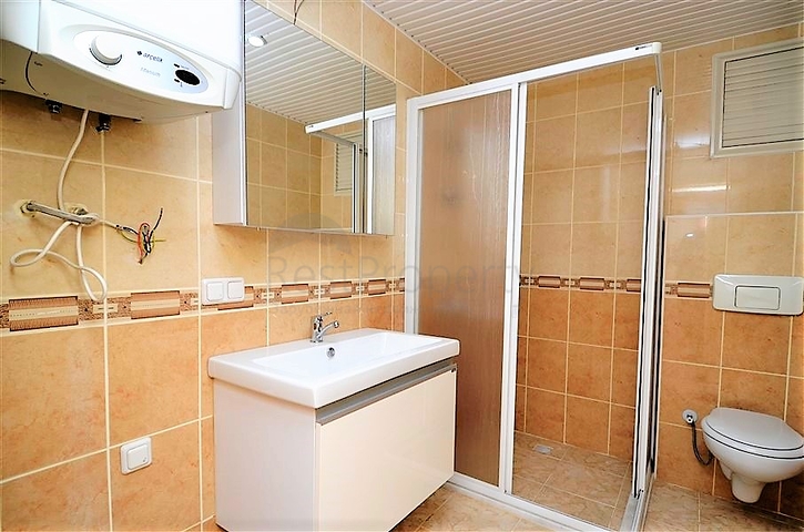 Трехкомнатная квартира в благоустроенном комплексе Обы