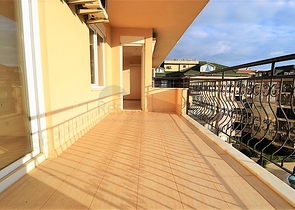 Трехкомнатная квартира в благоустроенном комплексе Обы