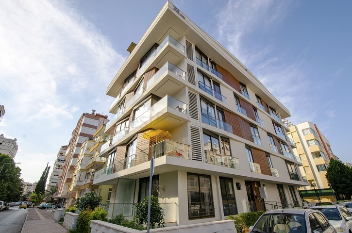 Квартиры 3+1 и 4+1 на завершающей стадии строительства в центре Анталии 