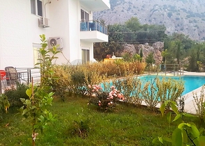 Квартира 2+1 в комплексе с бассейном в Хурме Коньяалты