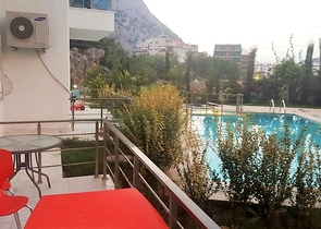 Квартира 2+1 в комплексе с бассейном в Хурме Коньяалты