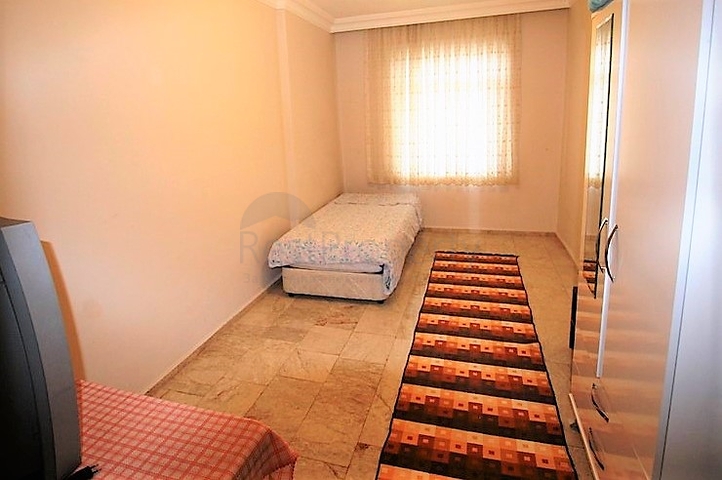 Меблированная квартира 3+1 в районе Махмутлар