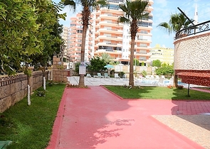 Меблированная квартира 3+1 в районе Махмутлар