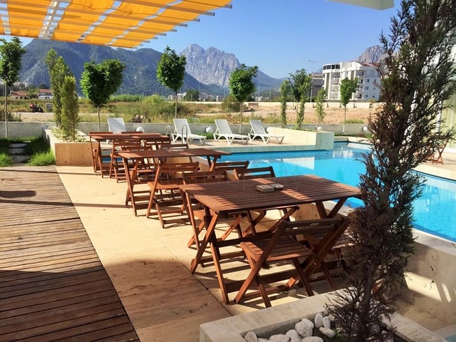 Квартира 1+1 с мебелью в Лимане Коньяалты Анталья