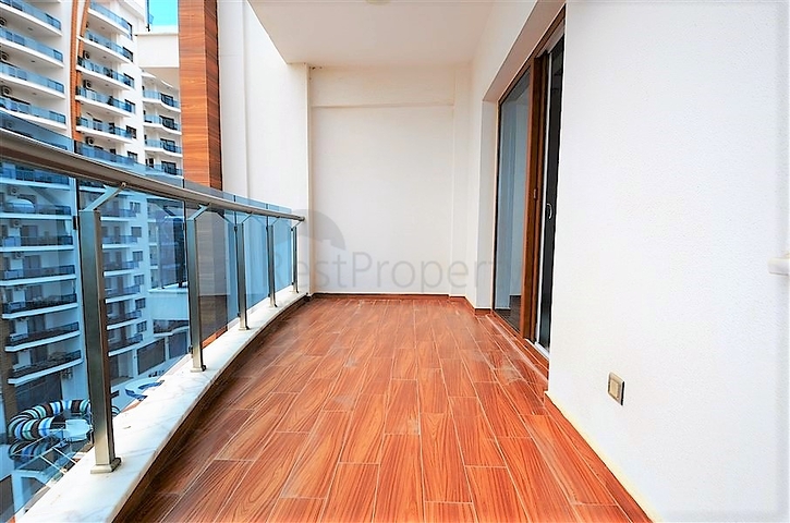 Квартира планировки 1+1 в современном комплексе Махмутлара