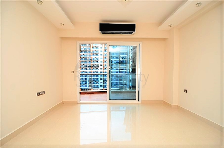 Квартира планировки 1+1 в современном комплексе Махмутлара