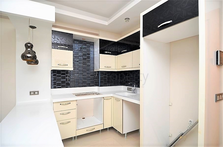 Квартира планировки 1+1 в современном комплексе Махмутлара