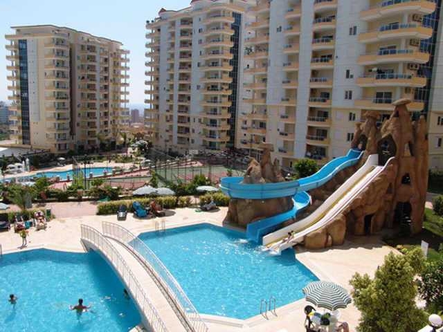 Большая квартира для всей семьи в Махмутларе