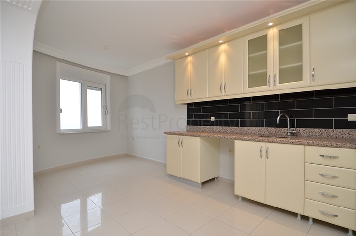 Большая квартира для всей семьи в Махмутларе