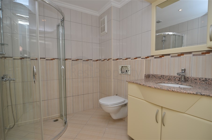 Большая квартира для всей семьи в Махмутларе