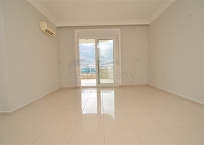 Большая квартира для всей семьи в Махмутларе