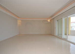 Большая квартира для всей семьи в Махмутларе