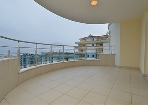 Большая квартира для всей семьи в Махмутларе