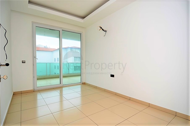 Трехкомнатная квартира в современном комплексе Тосмура