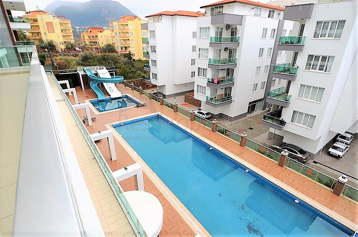 Трехкомнатная квартира в современном комплексе Тосмура