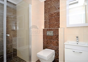 Трехкомнатная квартира в современном комплексе Тосмура