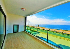 Двухкомнатная квартира с прямым видом на море в Каргыджаке