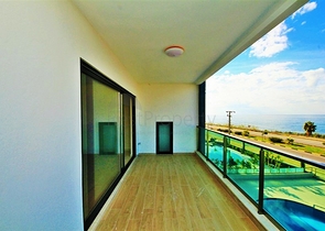 Двухкомнатная квартира с прямым видом на море в Каргыджаке