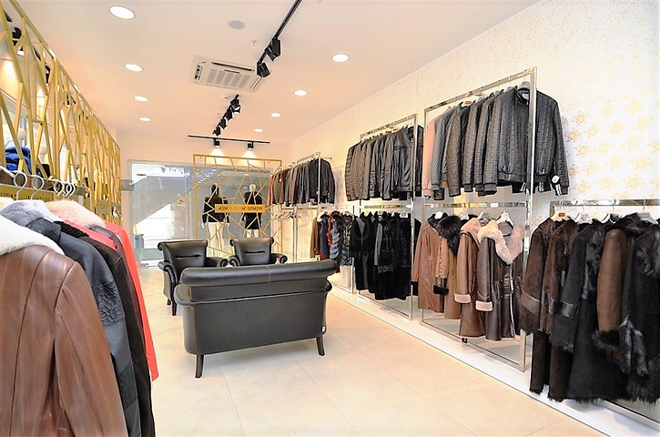 Торговое помещение в ТЦ Окурджалара