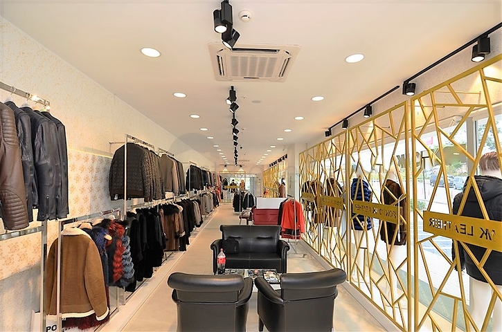 Торговое помещение в ТЦ Окурджалара