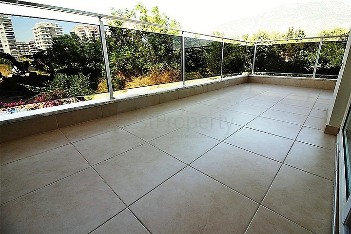 Меблированная квартира 1+1 в Махмутларе