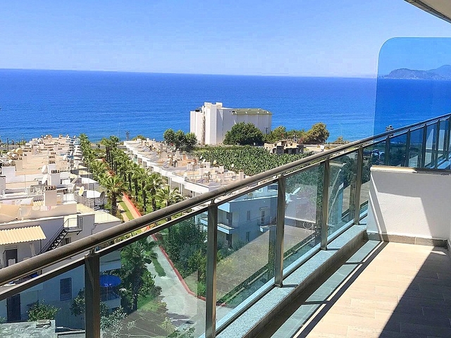 Двухкомнатная квартира с видом на море в Каргыджаке