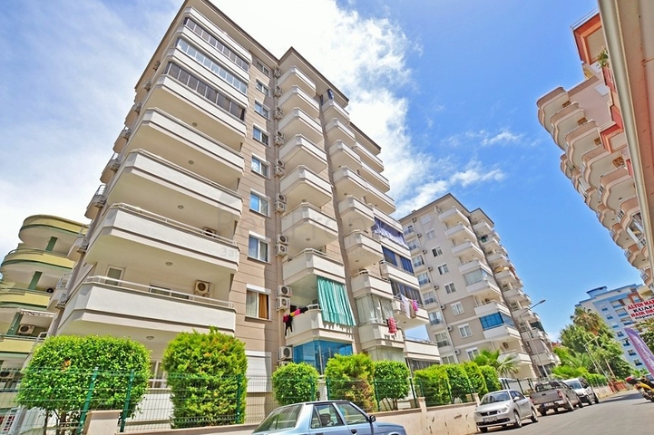 Меблированная квартира 1+1 в районе Махмутлар