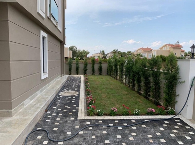 Вилла 4+1 с собственным бассейном в Белеке 