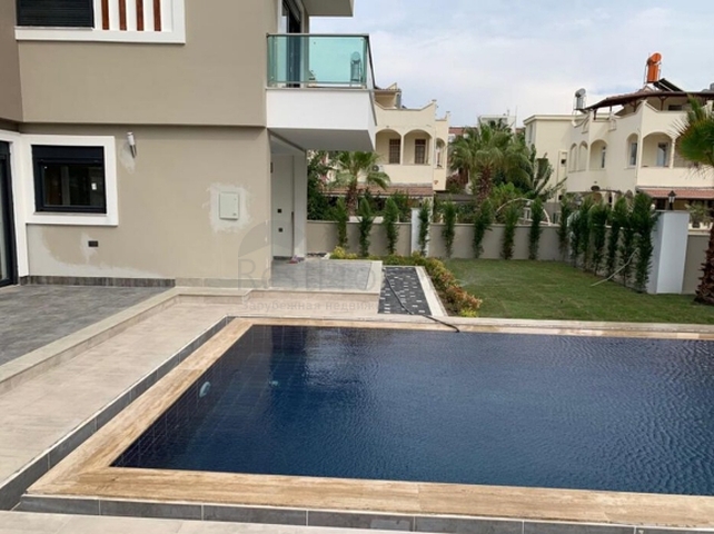 Вилла 4+1 с собственным бассейном в Белеке 