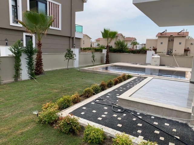 Вилла 4+1 с собственным бассейном в Белеке 