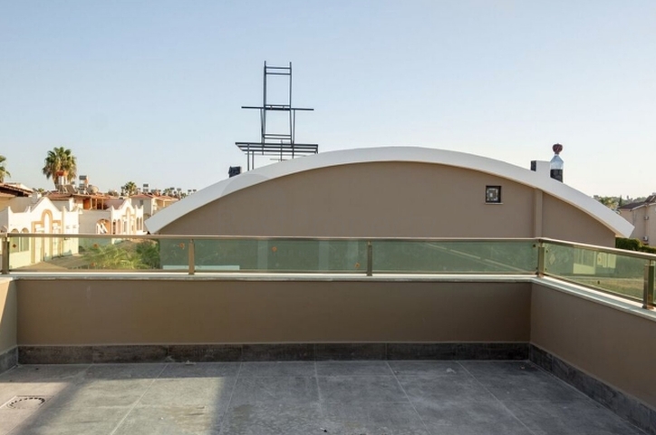 Вилла 4+1 с собственным бассейном в Белеке 