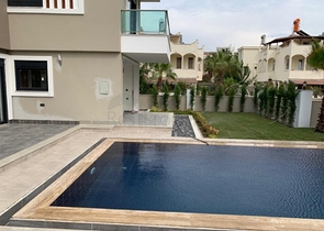 Вилла 4+1 с собственным бассейном в Белеке 