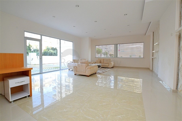 Меблированная квартира 1+1 в районе Махмутлар