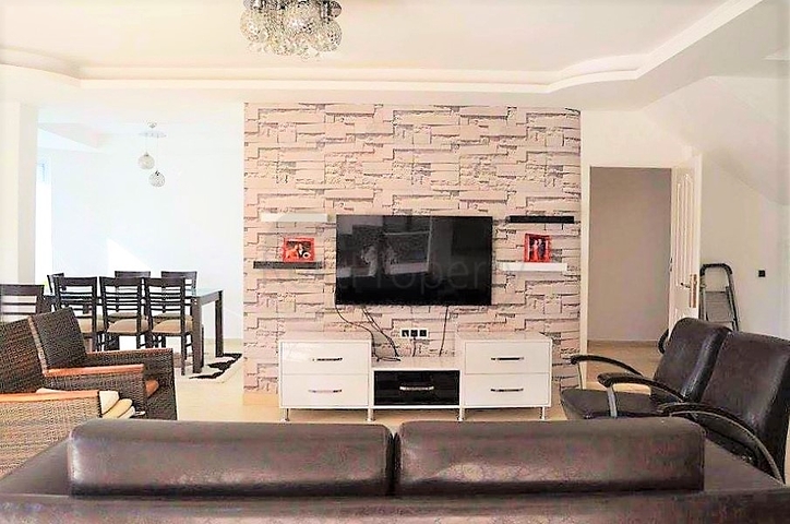 Меблированная вилла планировки 3+1 в Джикджилли