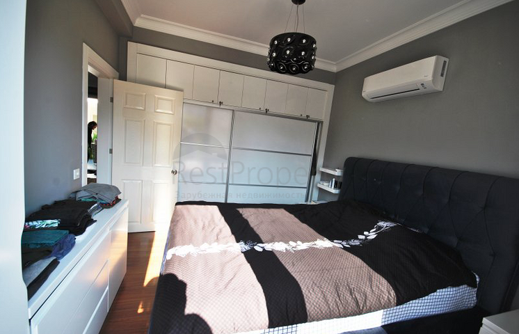 Дом в центре Кемера с 3 спальнями 