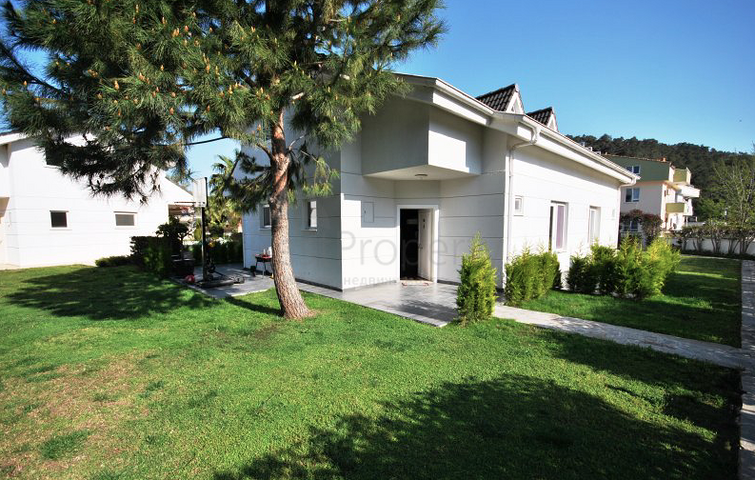 Дом в центре Кемера с 3 спальнями 